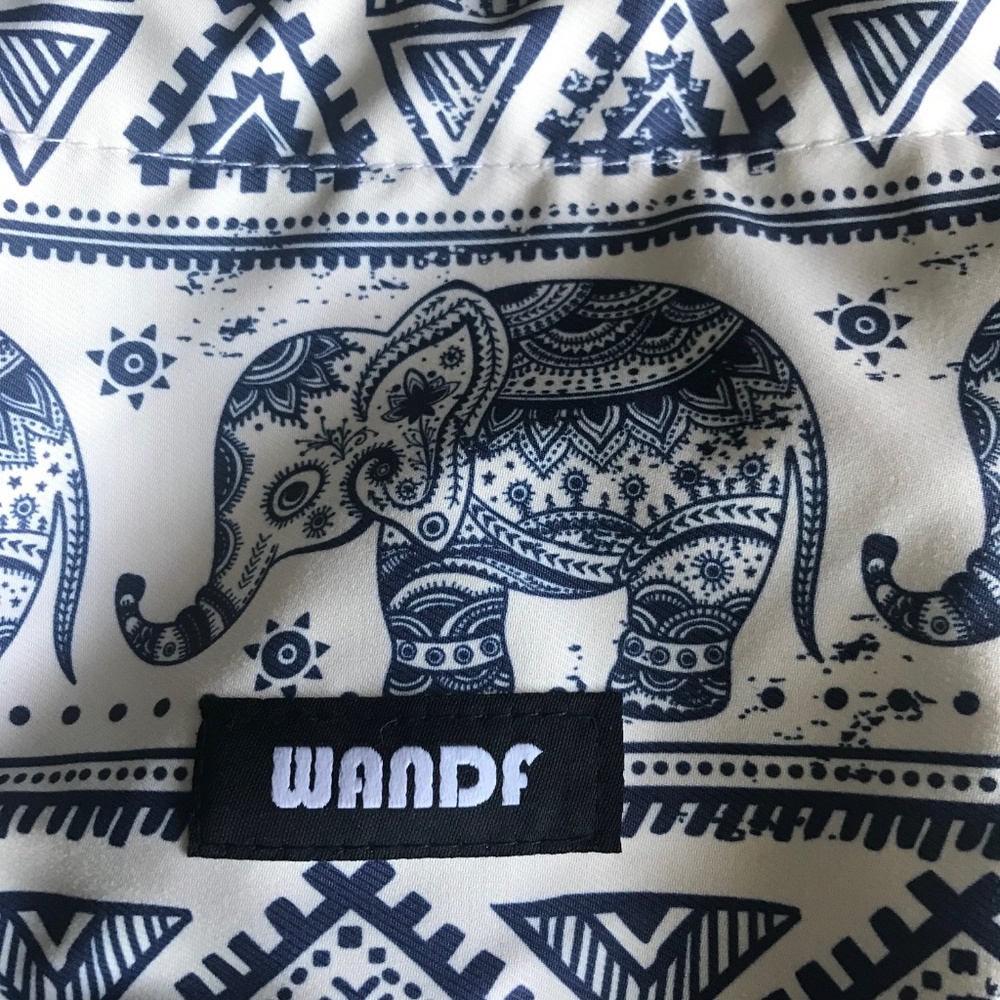 Elephant Print Drawstring Backpack - Picture 3 of 8